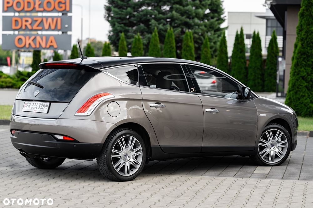 Lancia Delta 1.8 Di T-Jet 16v Platino - 14