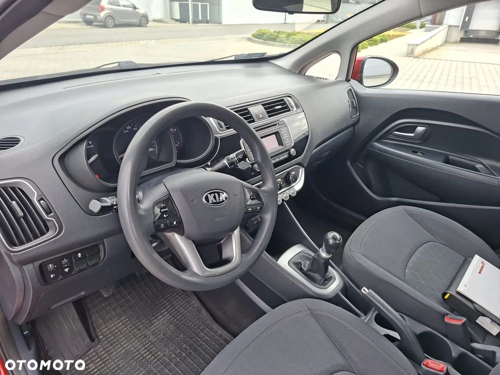 Kia Rio 1.2 M - 9