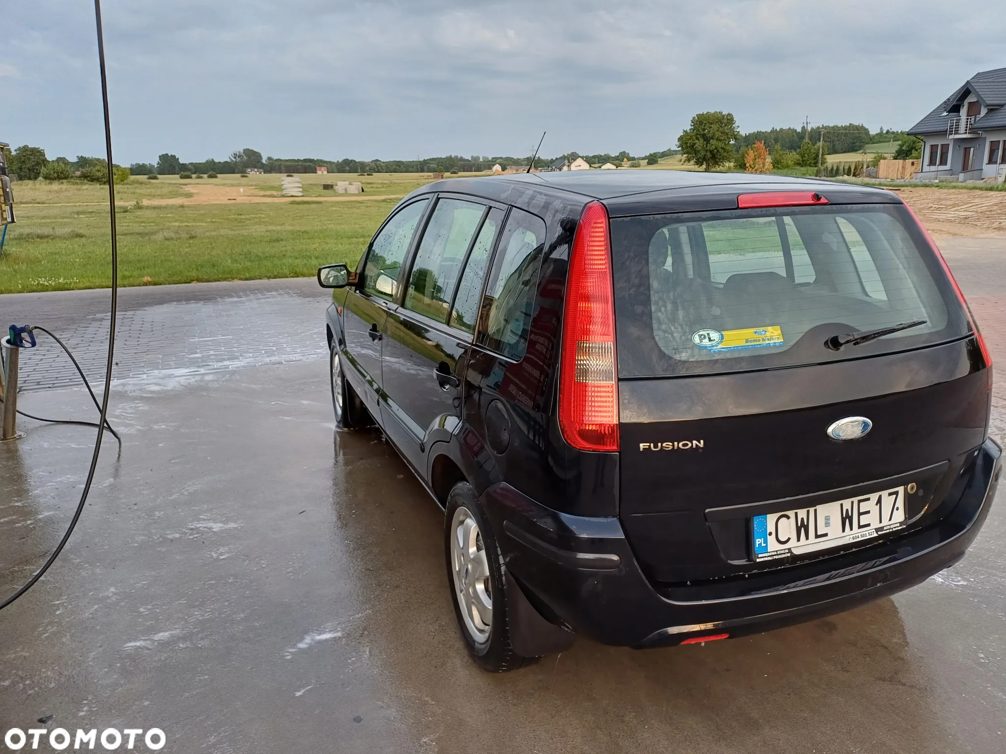 Ford Fusion - 8