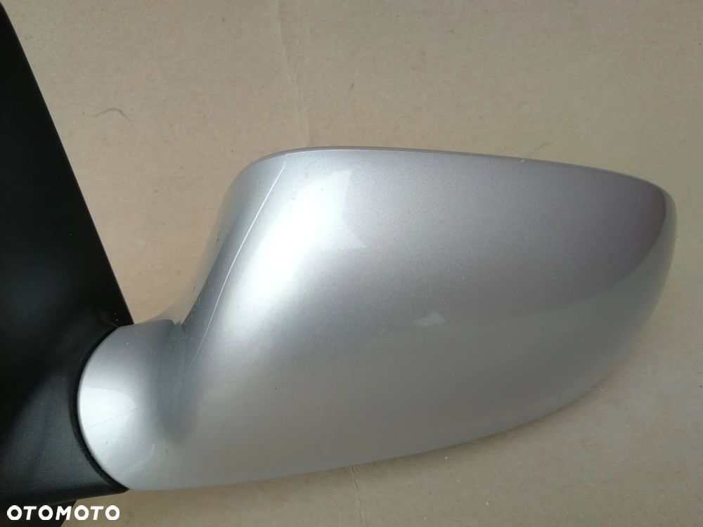 Audi A4 B8 lusterko lewe 6 pin LX7W - 2