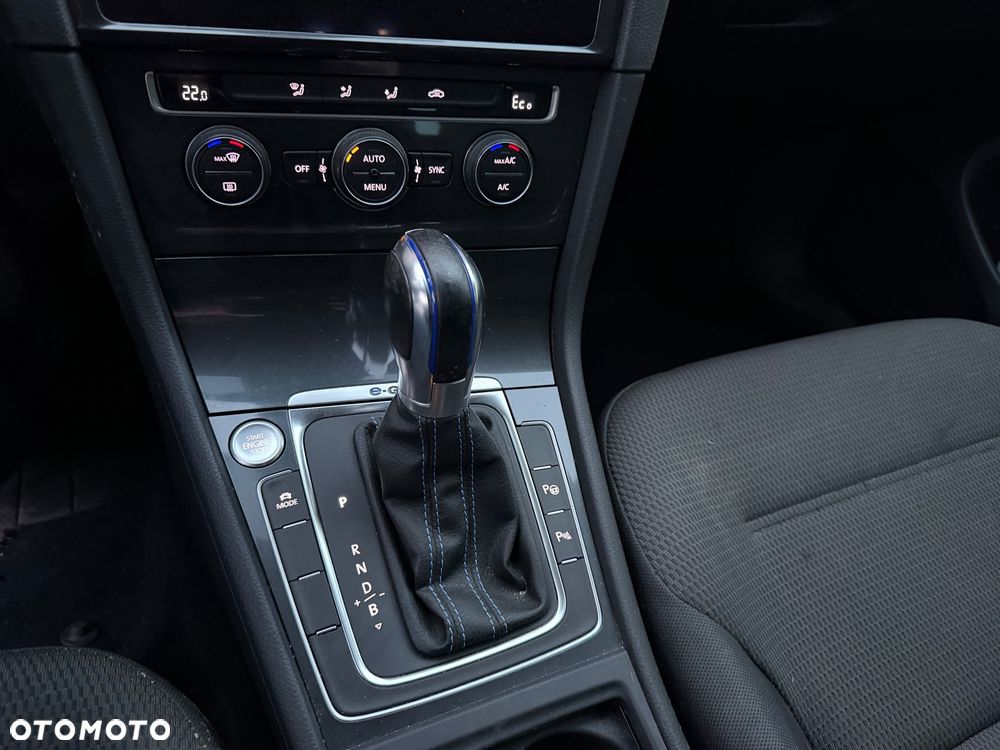 Volkswagen Golf e-Golf - 20