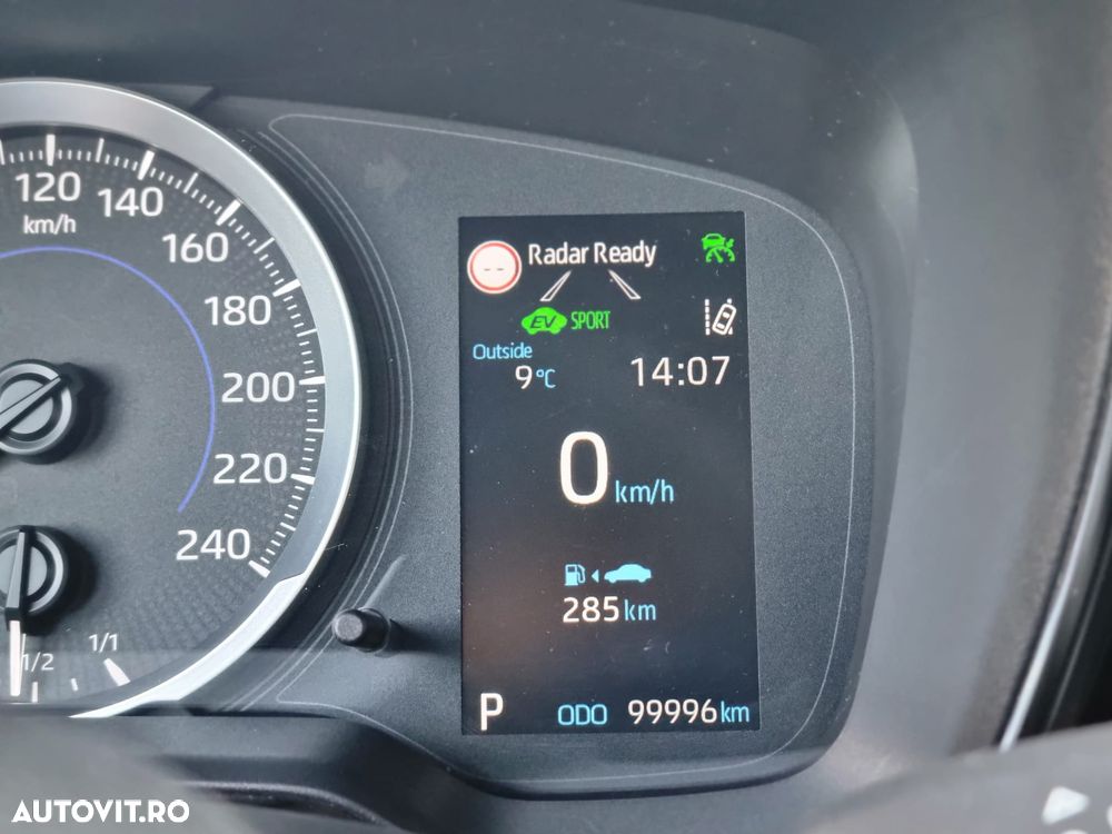 Toyota Corolla 1.8 HSD Dynamic - 17