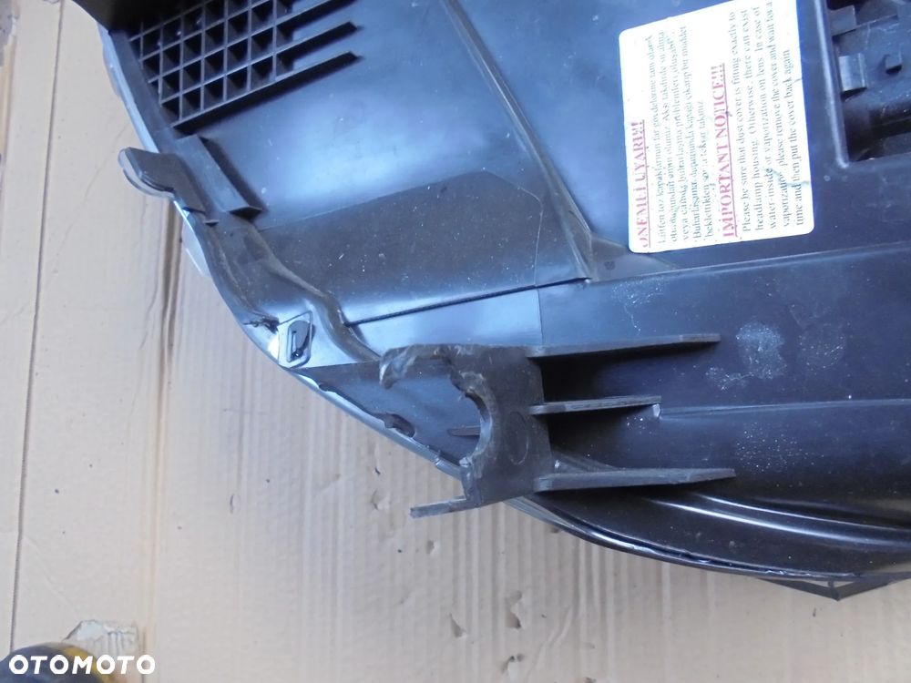 Berlingo Partner 08- lampa przednia prawa - 3