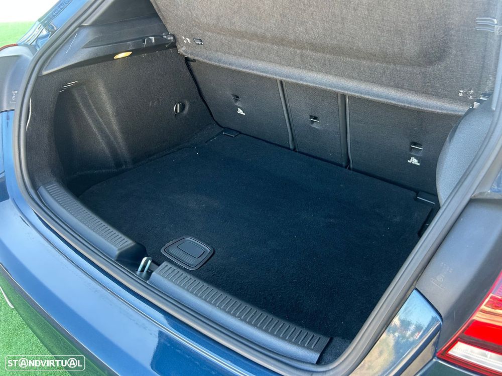 Mercedes-Benz A 180 d AMG Line Aut. - 51