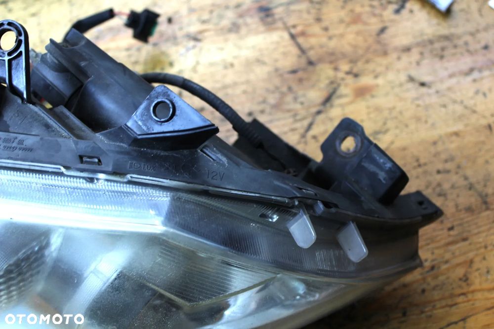 LAMPA LEWA LUB PRAWA PRZÓD TOYOTA AURIS I LIFT ANGLIA - 7