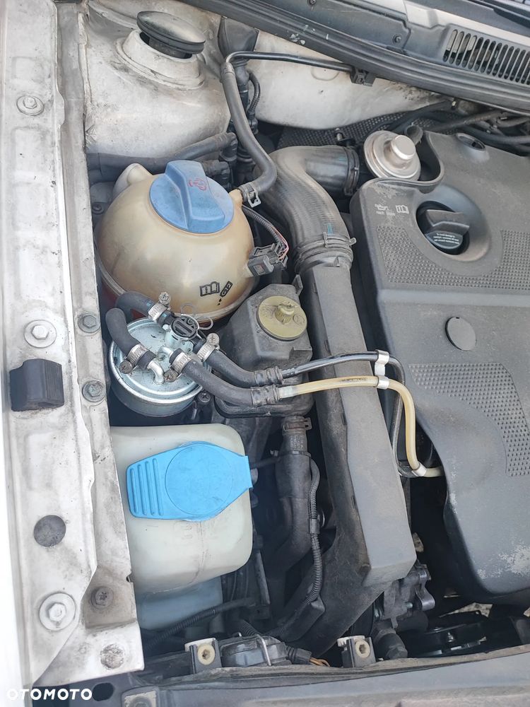 Volkswagen Golf - 8
