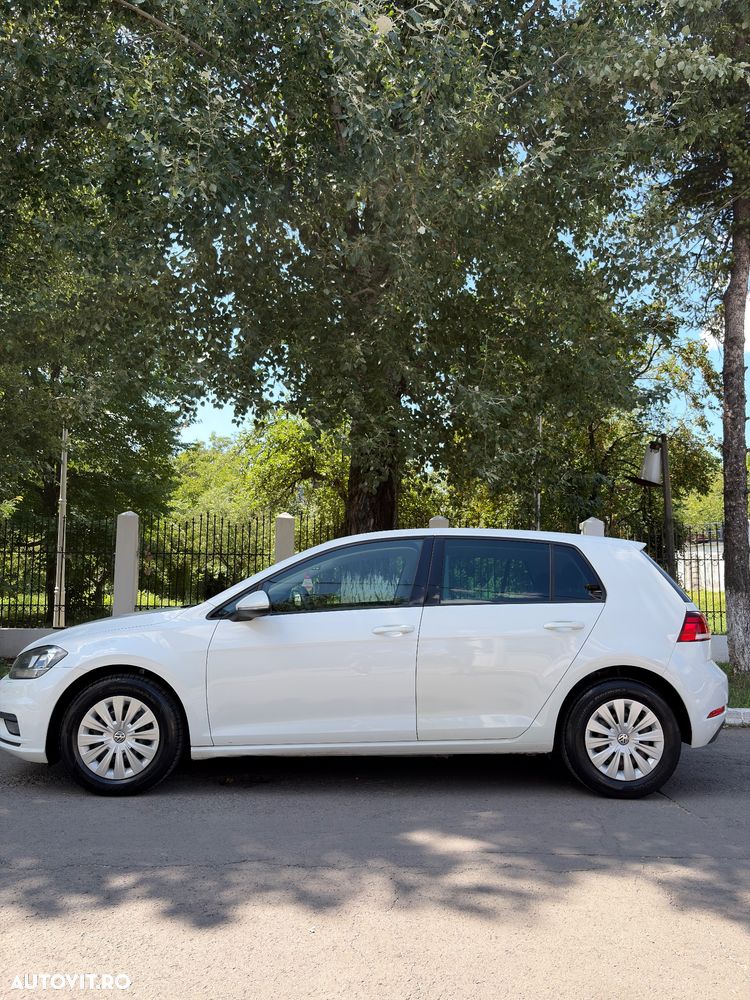 Volkswagen Golf 1.6 TDI Trendline - 10