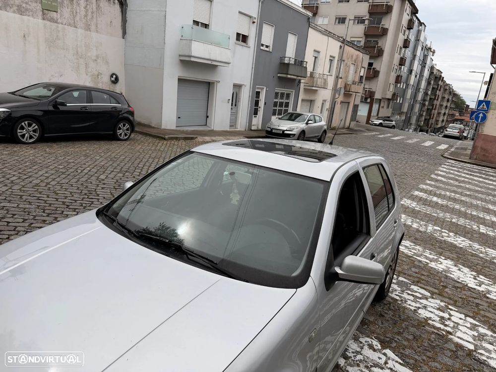 VW Golf 1.9 TDi Highline - 8