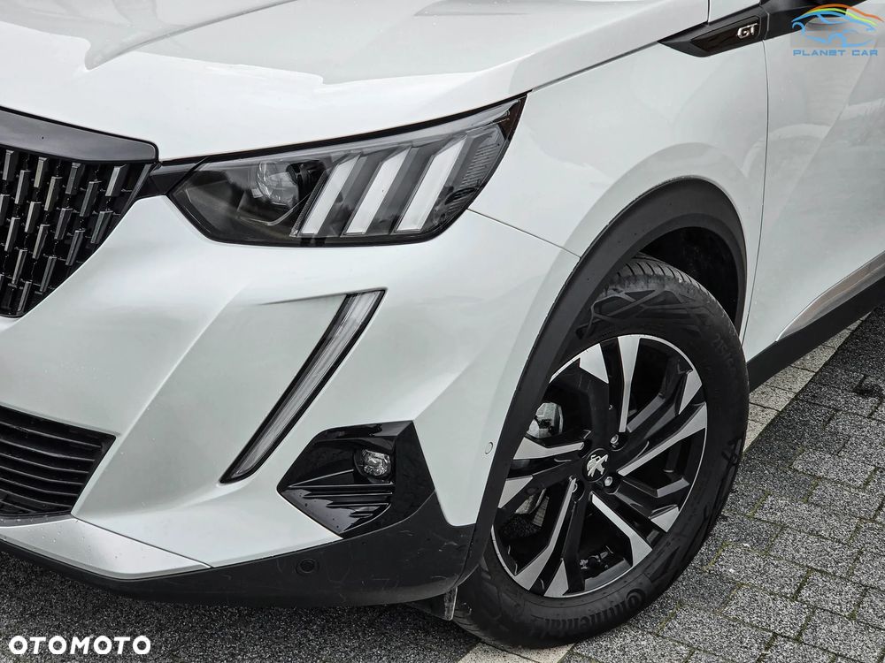 Peugeot 2008 PureTech 130 EAT8 GT - 5