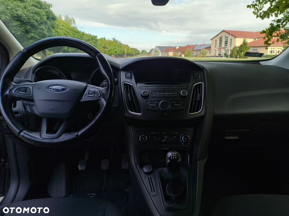 Ford Focus 1.6 Gold X - 10
