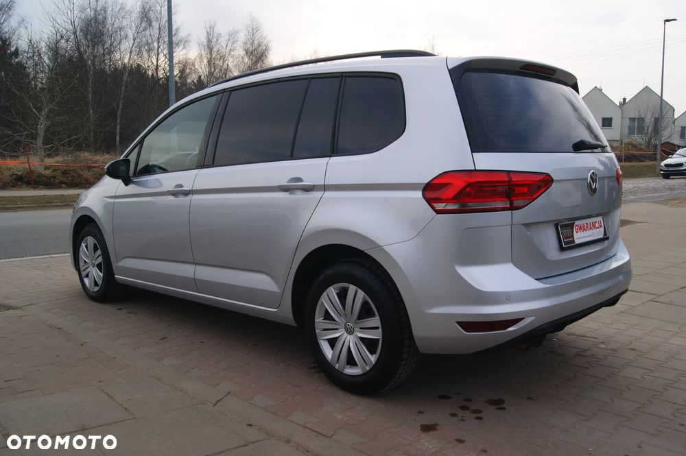 Volkswagen Touran 2.0 TDI SCR DSG Comfortline - 6