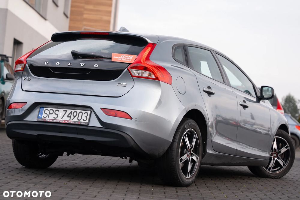 Volvo V40 D2 Geartronic Momentum - 10