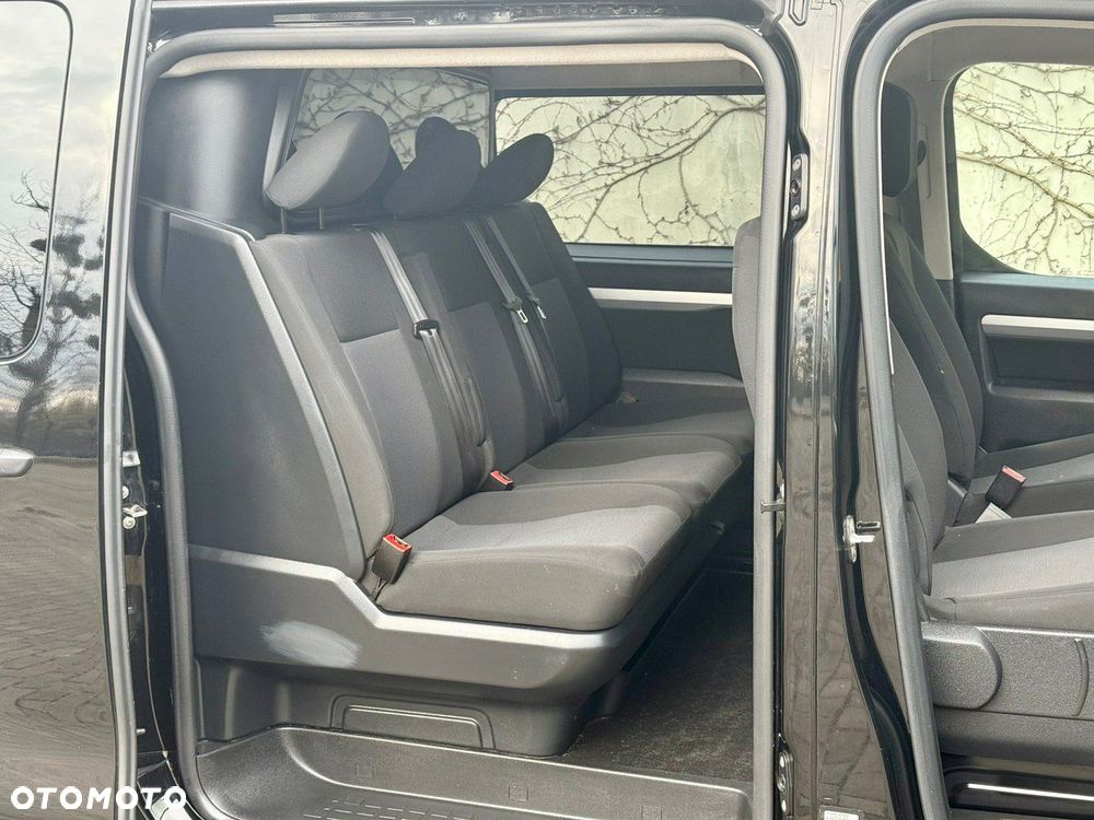 Peugeot Expert - 8