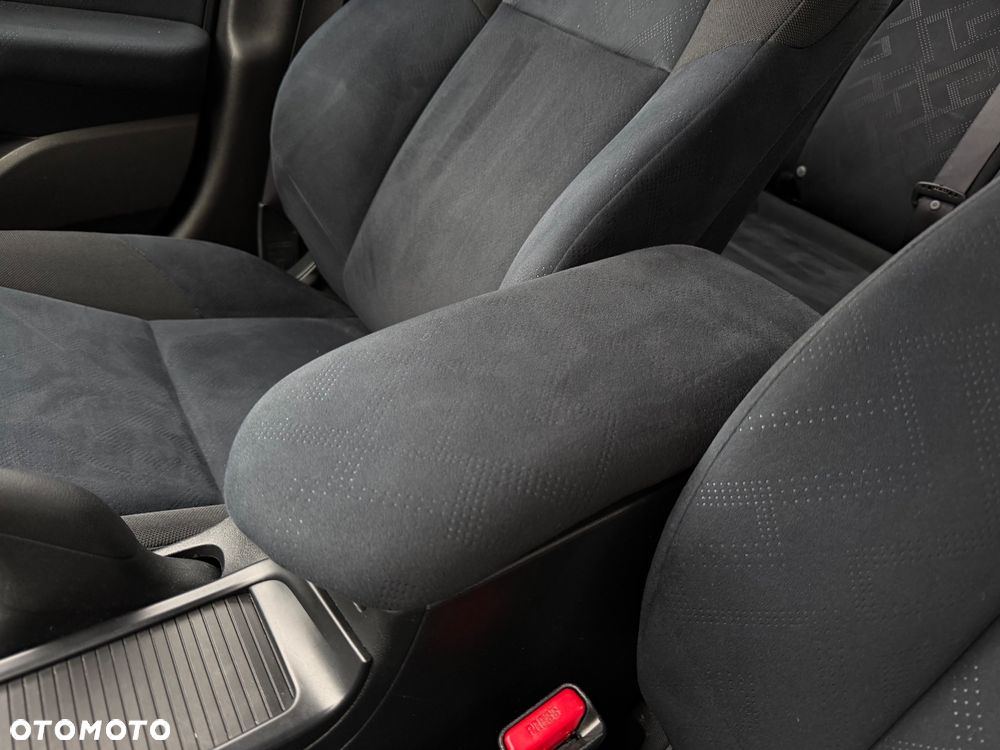 Honda Civic 1.4 i-VTEC Comfort - 29
