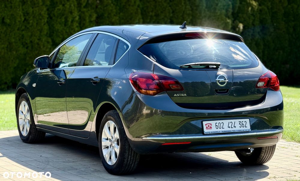 Opel Astra 1.4 Turbo Color Edition - 4