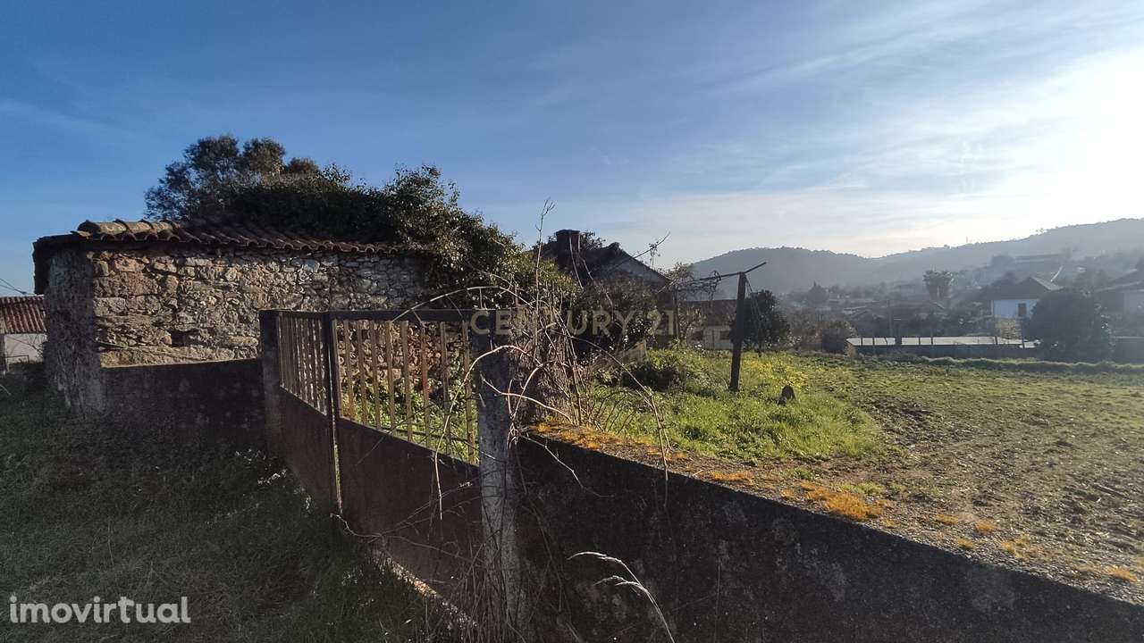 Casa para Recuperação em Escariz S. Martinho, Vila Verde - Grande imagem: 4/14