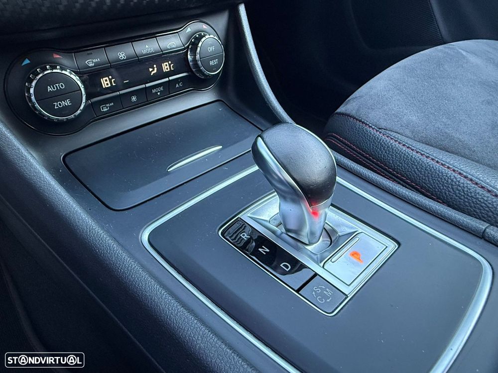 Mercedes-Benz A 45 AMG 4-Matic - 37