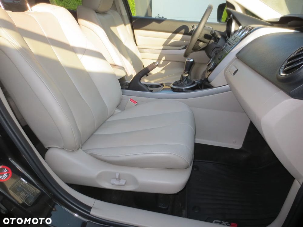 Mazda CX-7 2.2 CD Exclusive + - 11