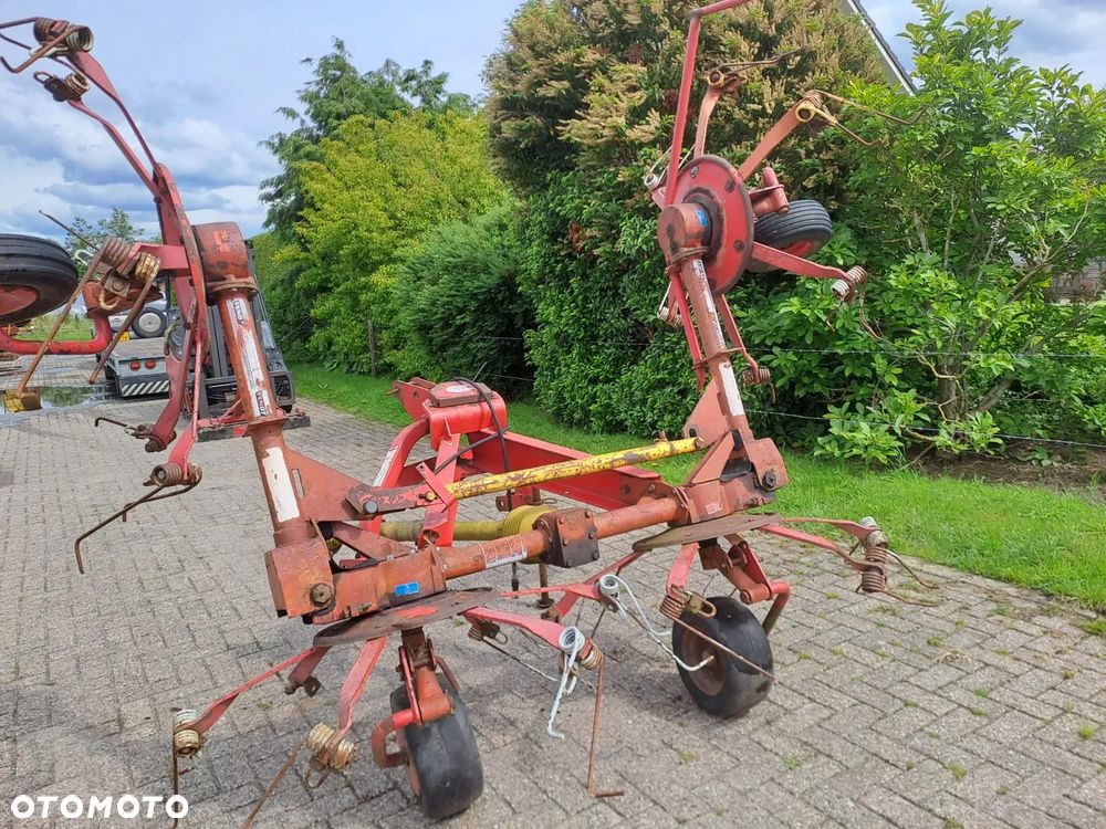 Lely Lotus 460 .Krone. Claas. Pottinger. Kuhn - 9