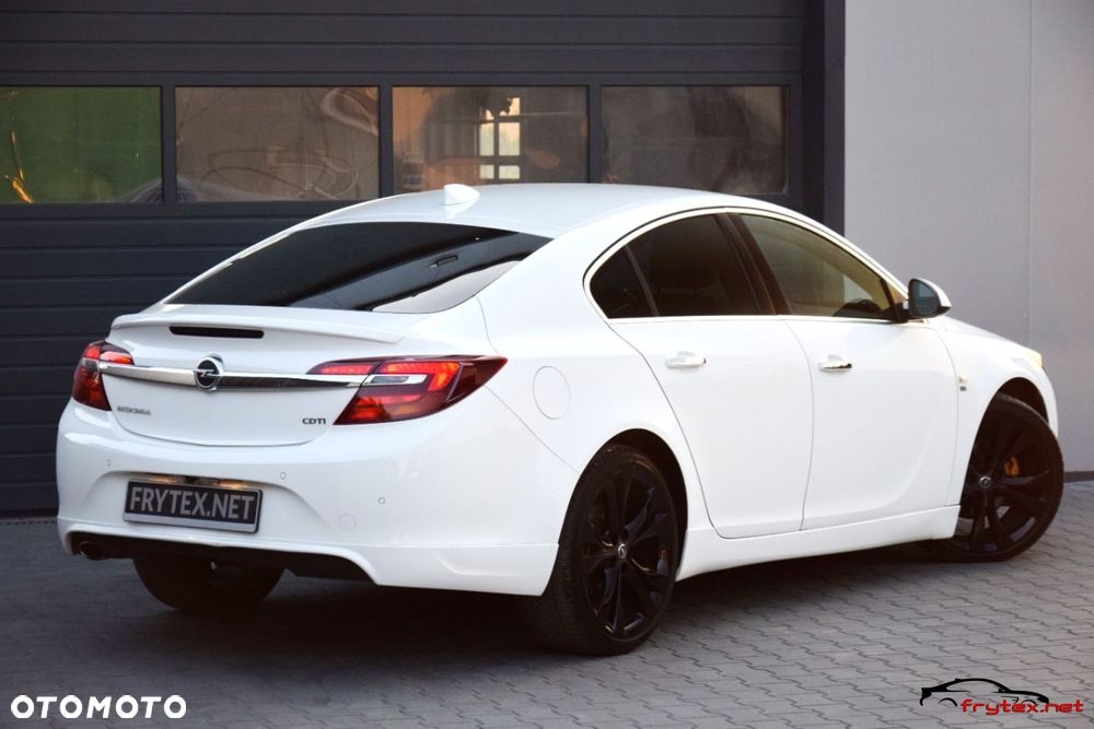 Opel Insignia - 11