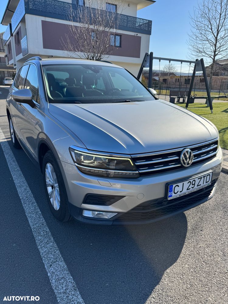 Volkswagen Tiguan 2.0 TDI 4Mot Comfortline - 6