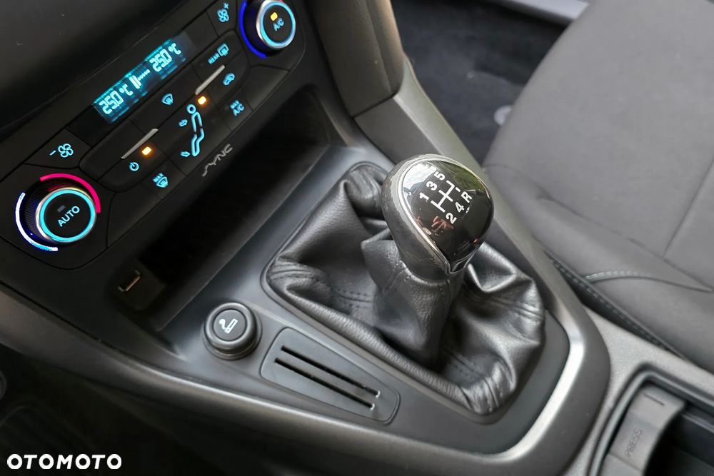 Ford Focus 1.6 TI-VCT Titanium - 27