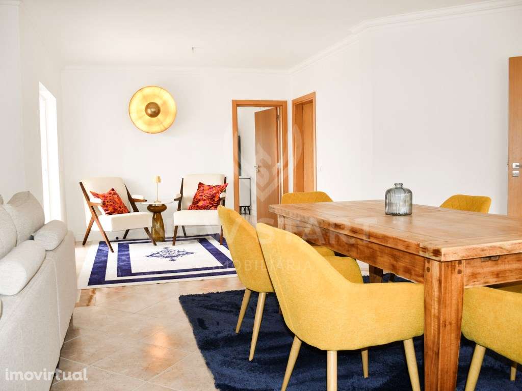 Moradia T4 com Jardim, Terraços e Cave em Olhão - Grande imagem: 4/53