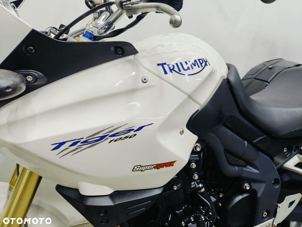 Triumph Tiger - 22
