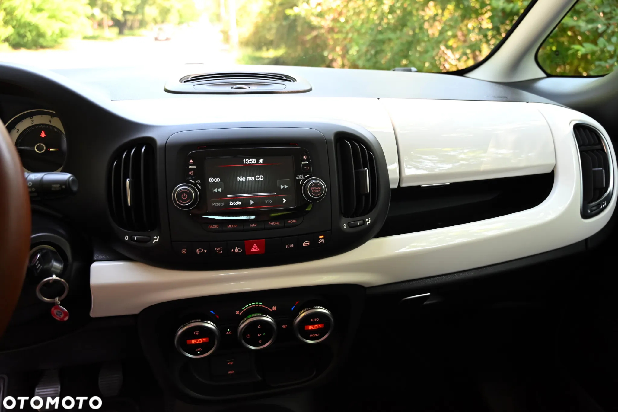 Fiat 500L - 24