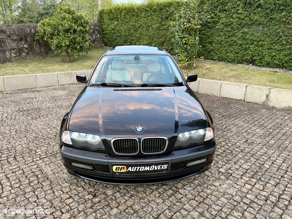 BMW 320 d - 10