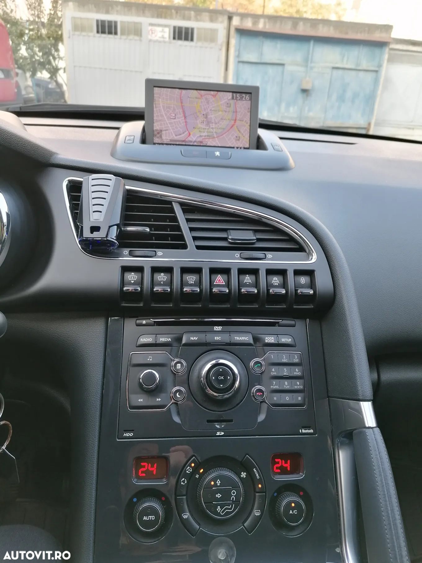 Peugeot 3008 2.0 HDI Premium Pack - 12