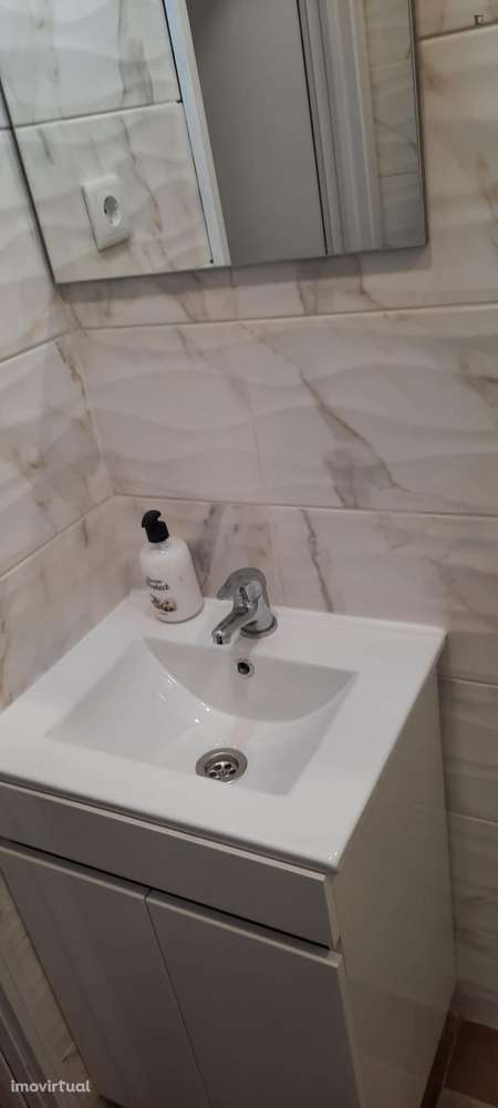 Quarto - localizado em Paranhos Porto - Grande imagem: 5/22