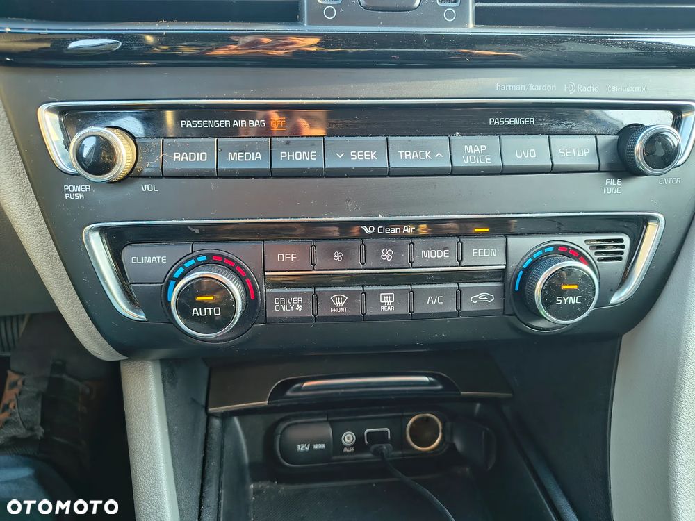 Kia Optima Plug-in Hybrid - 23