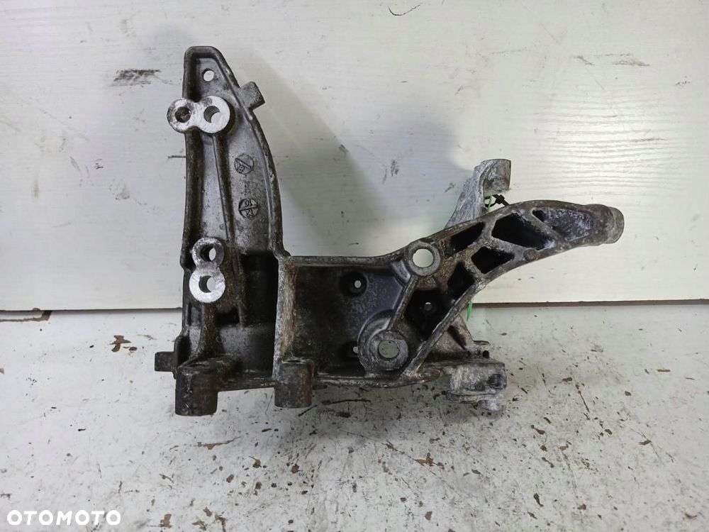 ŁAPA ALTERNATOR WSPORNIK CITROEN DS5 1.6 E-HDI 9HR DV6C 112 KM 9674030280 - 2