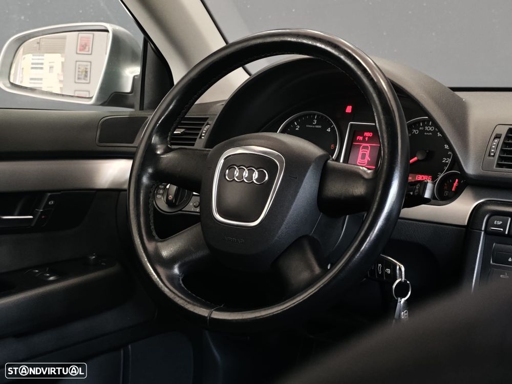 Audi A4 Avant 2.0 TDI DPF - 40