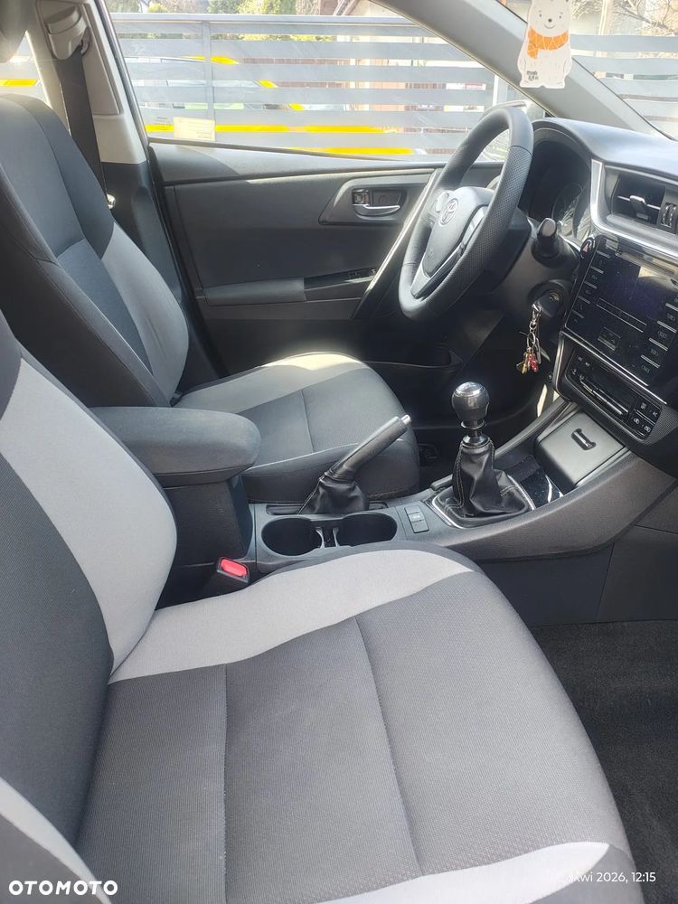 Toyota Auris 1.33 VVT-i Active - 7