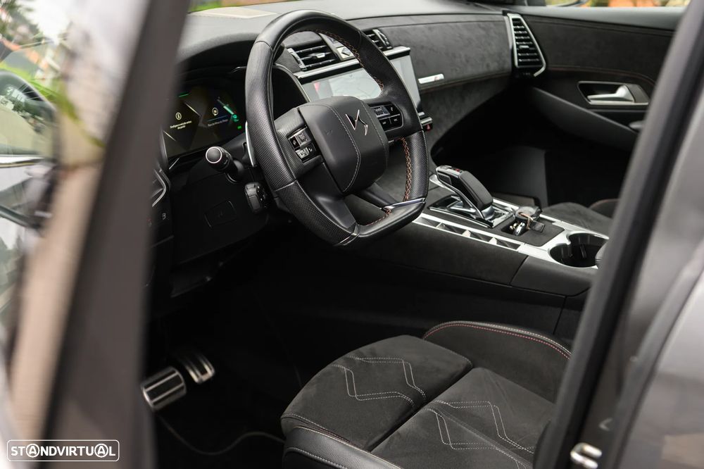 DS DS7 Crossback E-Tense Performance Line EAT8 - 16