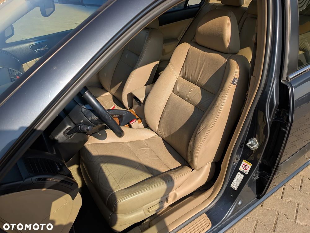 Honda Accord 2.2i-CDTi Executive - 28