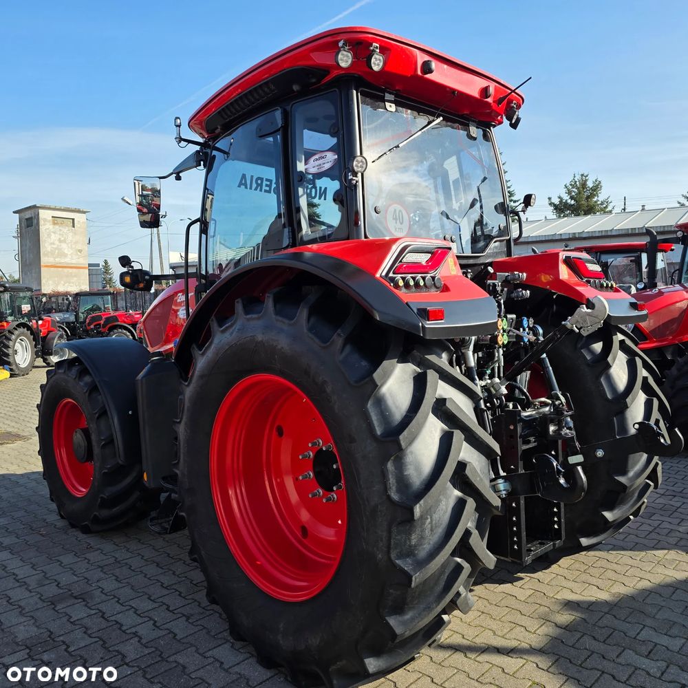 Zetor Seria 6 130 silnik Deutz AG Skrzynia ZF + biegów . 6 biegów pod obciążeniem - 11