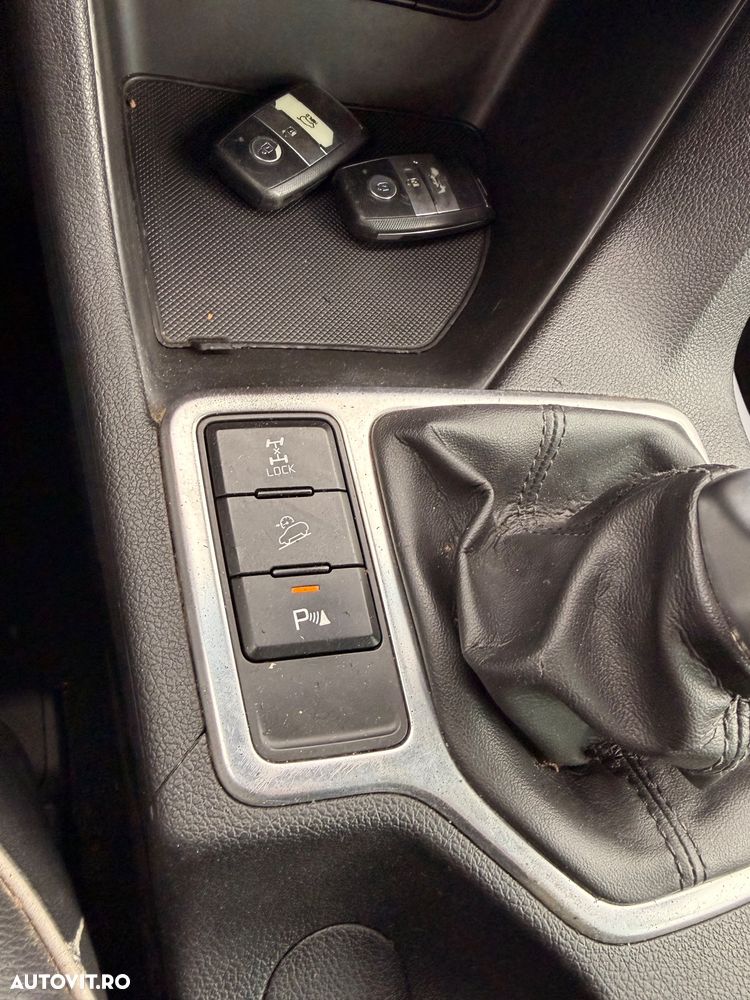 Kia Sportage 2,0 CRDI AWD Spirit - 28