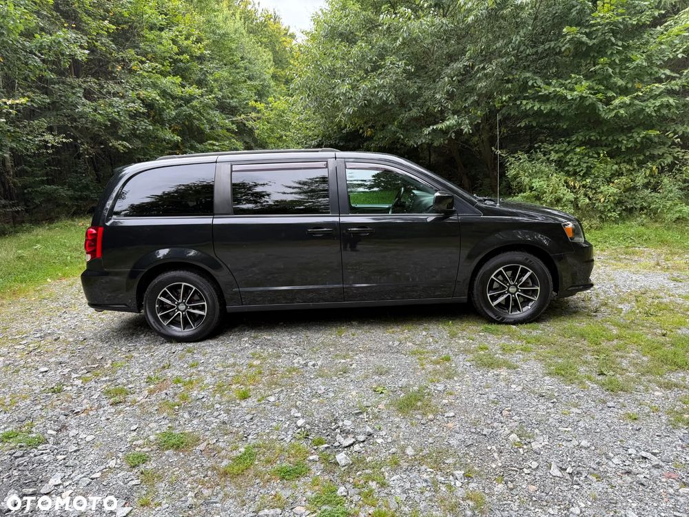 Dodge Grand Caravan 3.6 R/T - 5