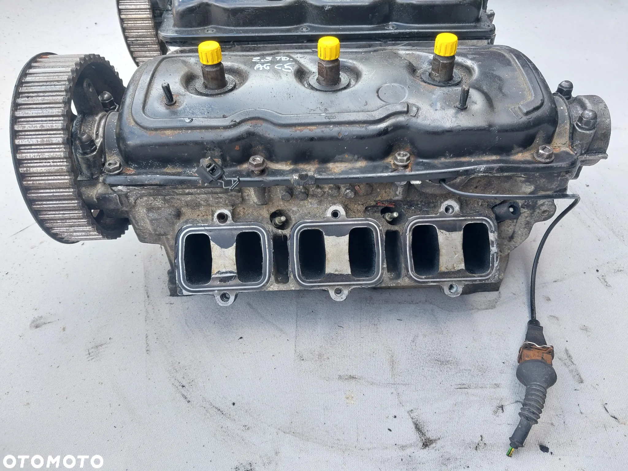 Głowica KOMPLETNA głowice silnika cylindrów 2.5 TDI 2,5 V6 AFB AKN BDG BDH BAU 150KM 163 KM 180 KM Volkswagen Passat Audi A4 A6 wtryski pokrywa wałki koło - 3