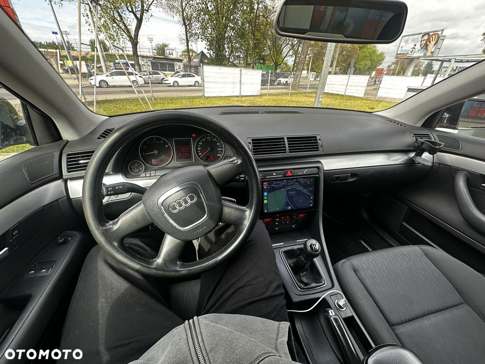 Audi A4 Limousine - 22