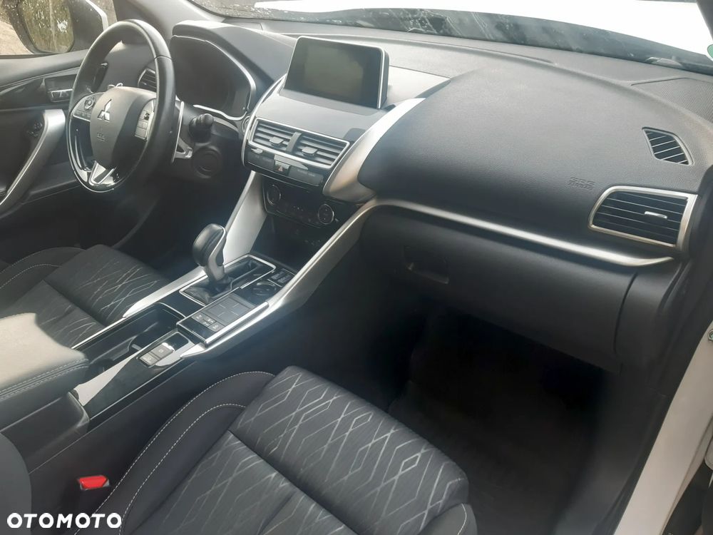 Mitsubishi Eclipse Cross 1.5 T-MIVEC (ClearTec) CVT 2WD Plus - 12