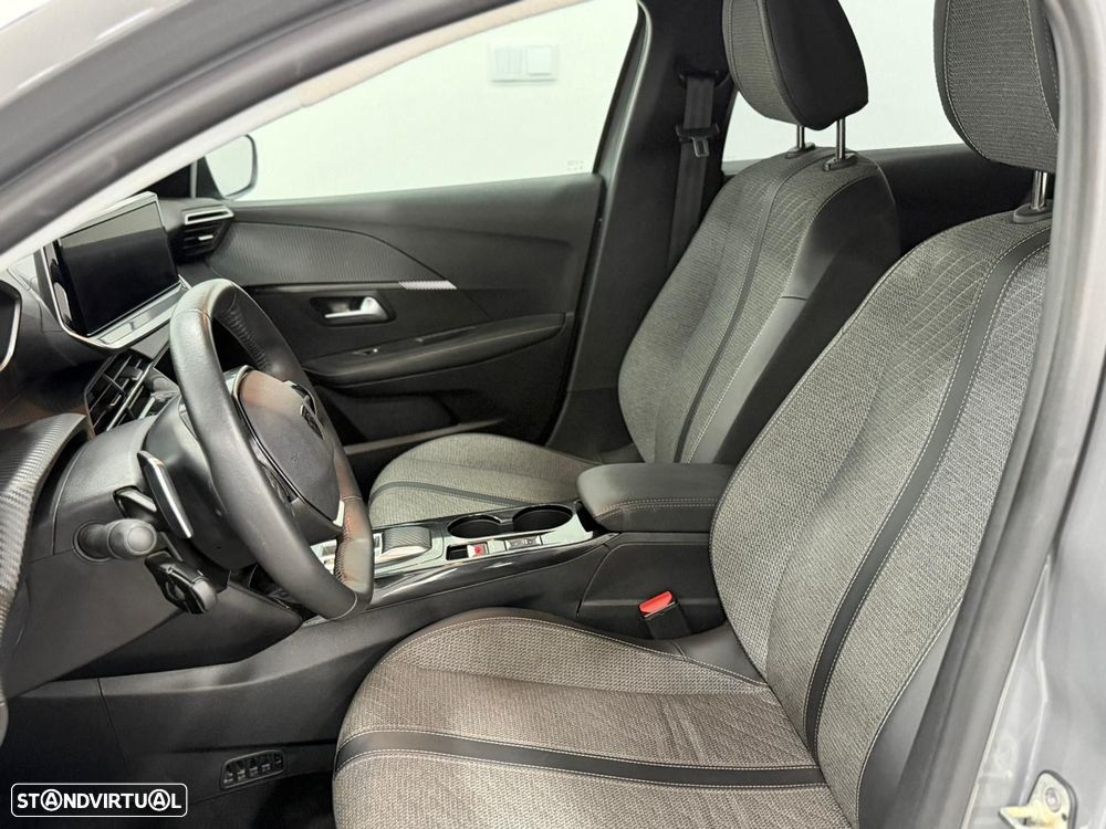 Peugeot 208 1.2 Hybrid Allure e-DCS6 - 5