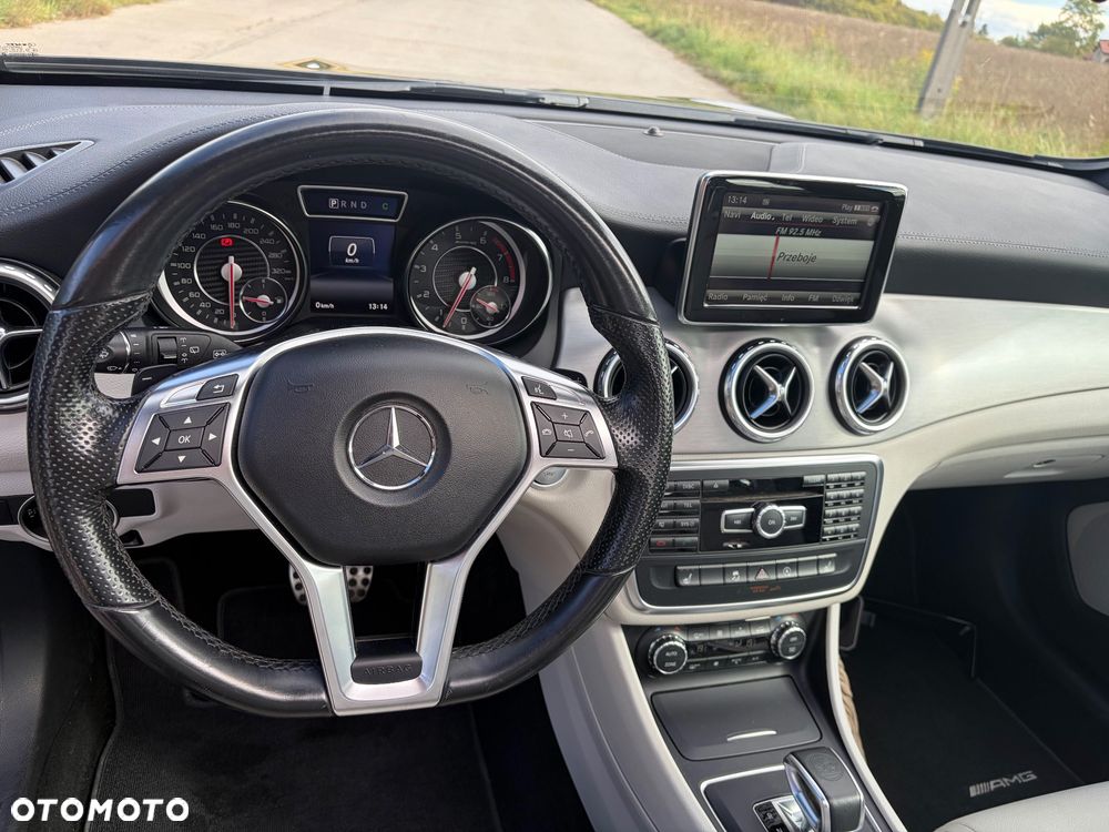Mercedes-Benz GLA 45 AMG 4-Matic - 6