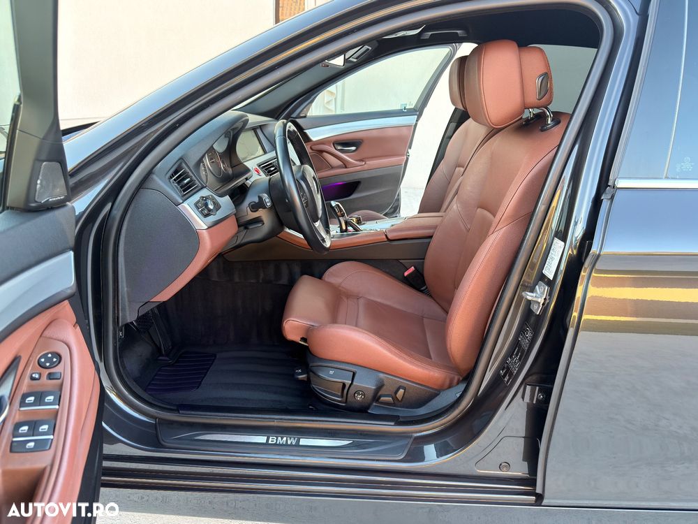 BMW Seria 5 520d Aut. Luxury Line - 13