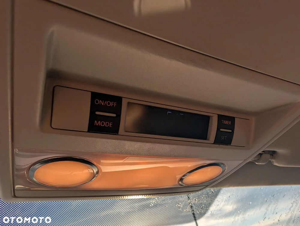 Volkswagen Multivan 2.0 TDI L1 Comfortline DSG - 11