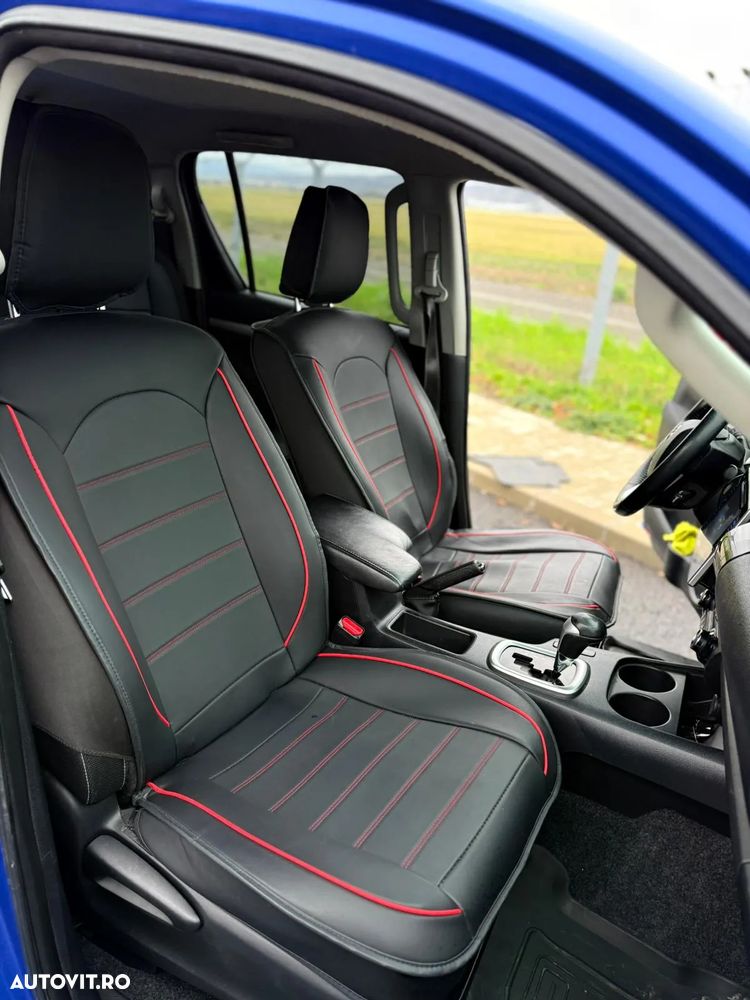 Toyota Hilux 4x4 Double Cab A/T Invincible - 12