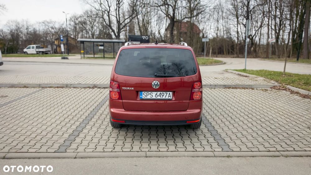 Volkswagen Touran 1.4 TSI DSG Comfortline - 3